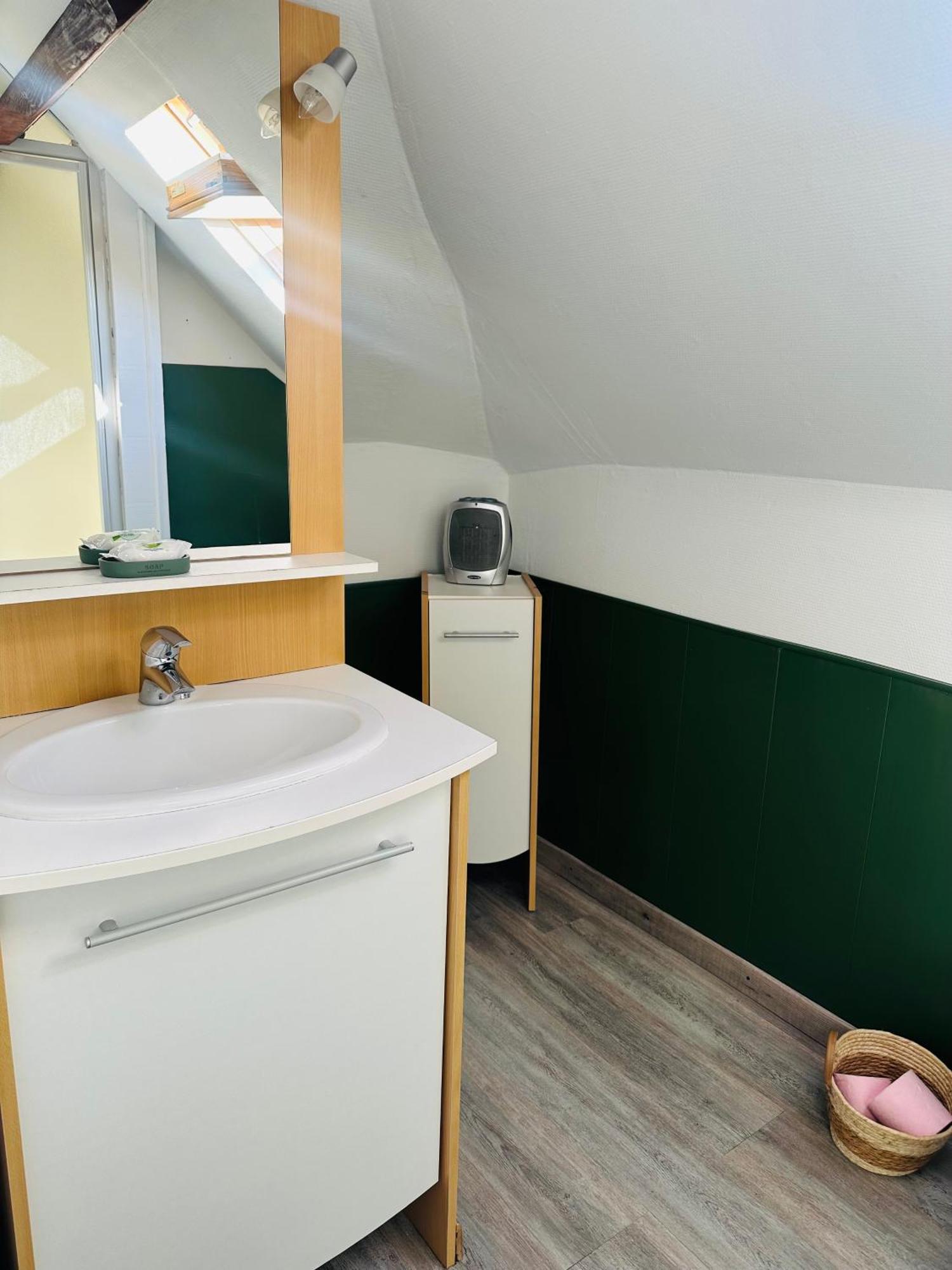 Bed and Breakfast Au Cosy Guines Экстерьер фото
